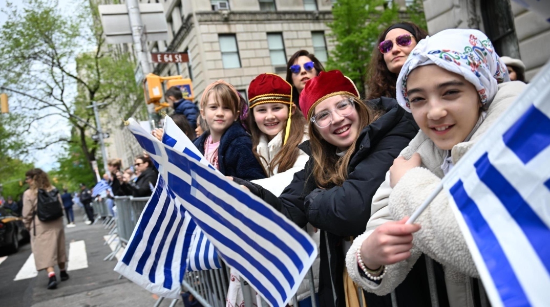 Με λαμπρότητα διεξήχθη η παρέλαση της ελληνικής ομογένειας στην καρδιά του Μανχάταν 