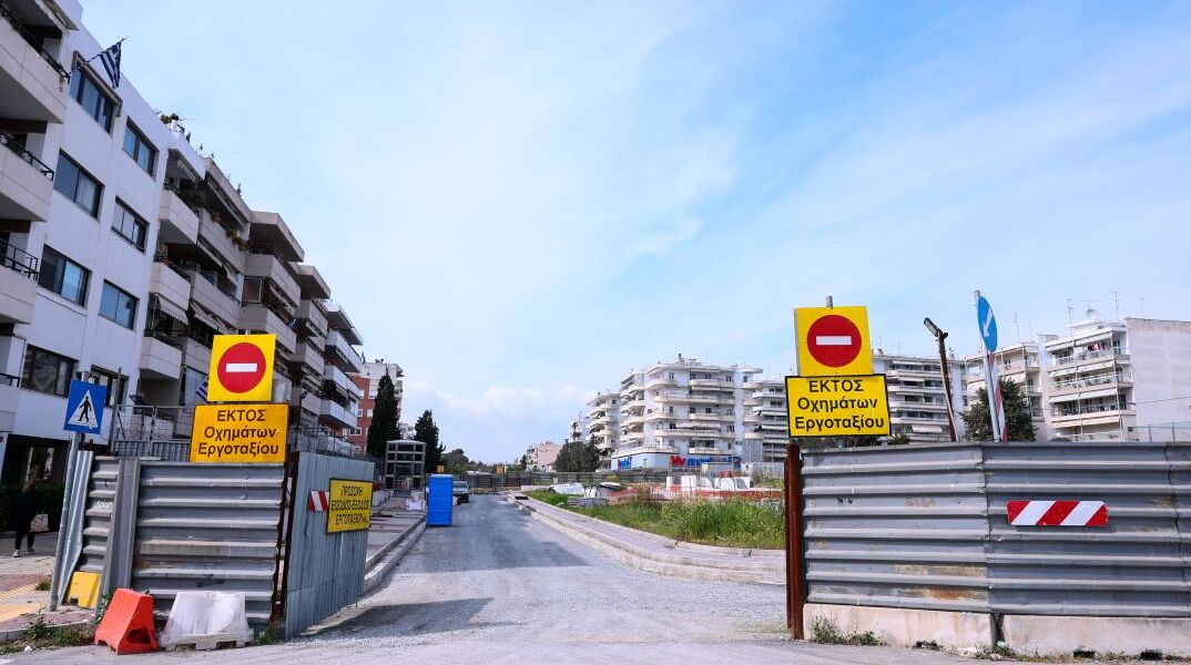 O σταθμός του μετρό στην Αρετσού της Καλαμαριάς, στην οδό Πόντου