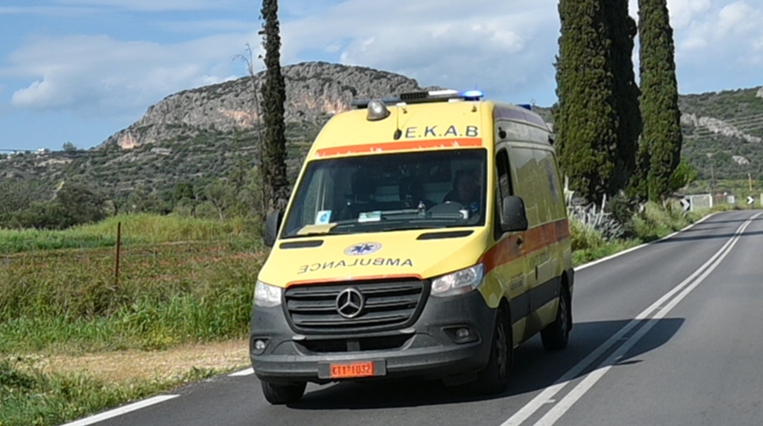 Ραφήνα: Χωρίς τις αισθήσεις του ανασύρθηκε 74χρονος στην παραλία Χρυσή Ακτή