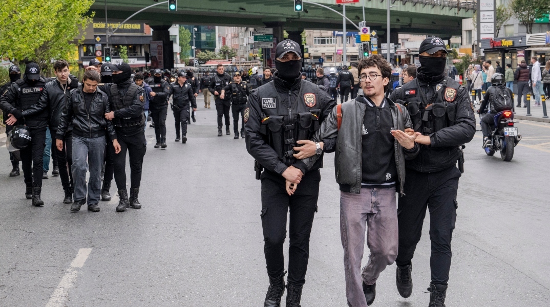 Κωνσταντινούπολη: Η αστυνομία συνέλαβε δεκάδες ανθρώπους ενόψει Πρωτομαγιάς