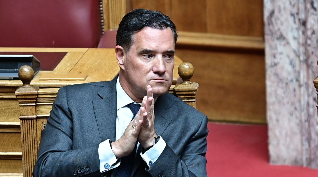 Απάντηση Γεωργιάδη για viral γιατρό: Καμία υπερωρία, καμία υπερεφημέρευση 