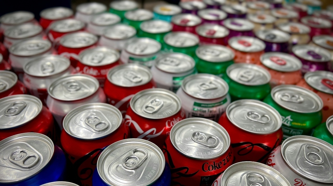 Φόρο στα αναψυκτικά που περιέχουν ζάχαρη θα επιβάλει η Γερμανία από το 2028	