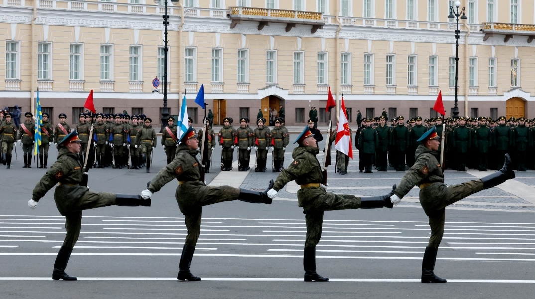Ρωσία: Χωρίς τεθωρακισμένα ή πυραύλους η φετινή παρέλαση για την Ημέρα της Νίκης 