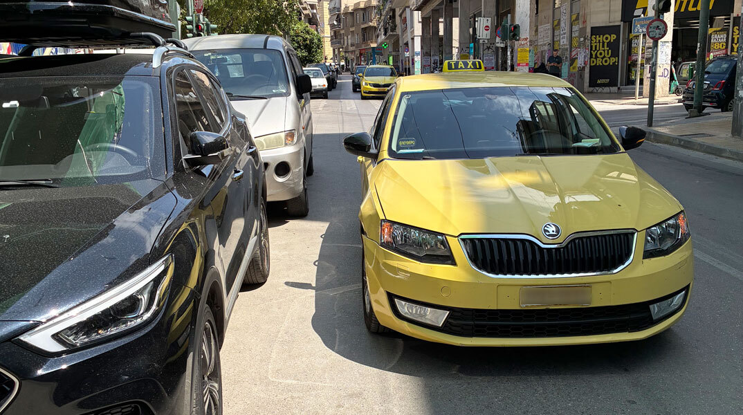 Σε βλέπω στη μέση του δρόμου (κυριολεκτικά)