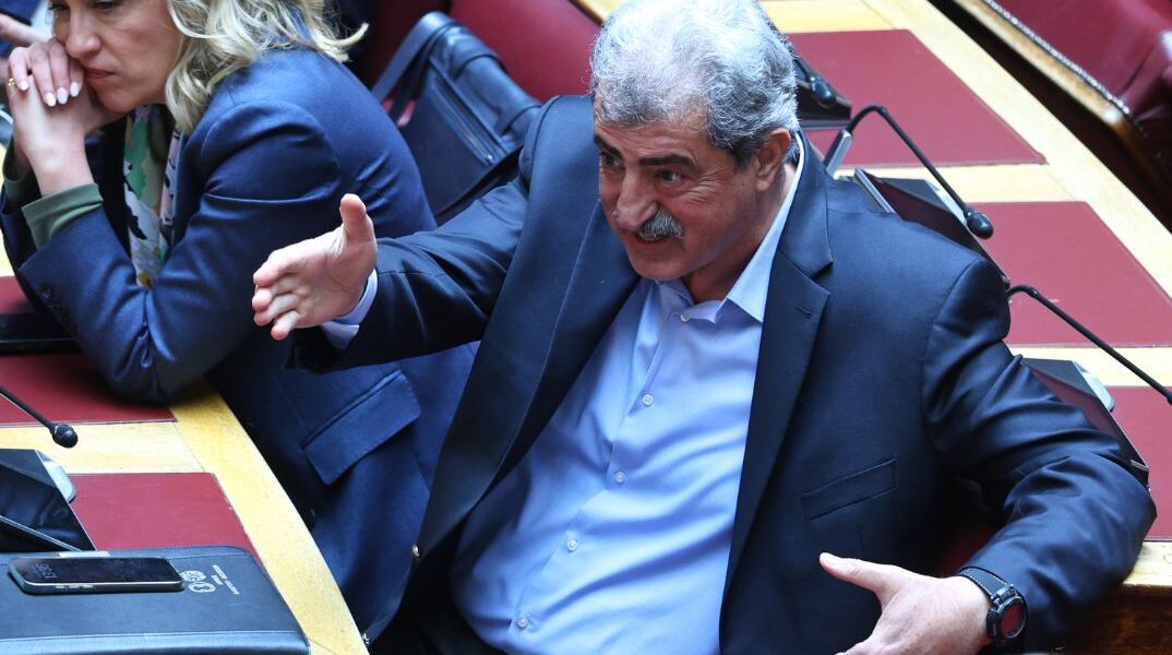 Σφοδρή επίθεση Πολάκη σε Παπασταύρου - Τσαφό με βαριές εκφράσεις