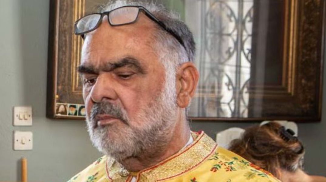 O πατέρας Σπυρίδων Τσιάκαλος