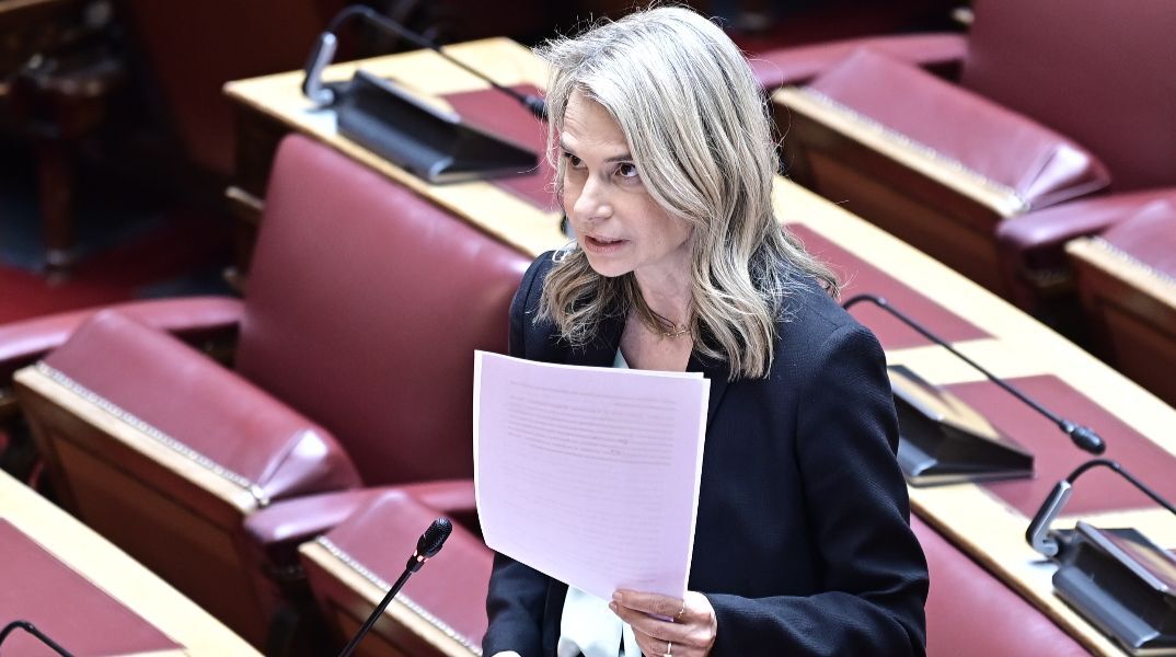 Η Μιλένα Αποστολάκη στη Βουλή