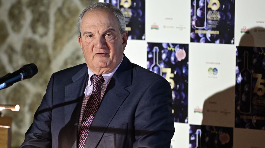 karamanlis_anypofori_pragmatikotita_agrotias