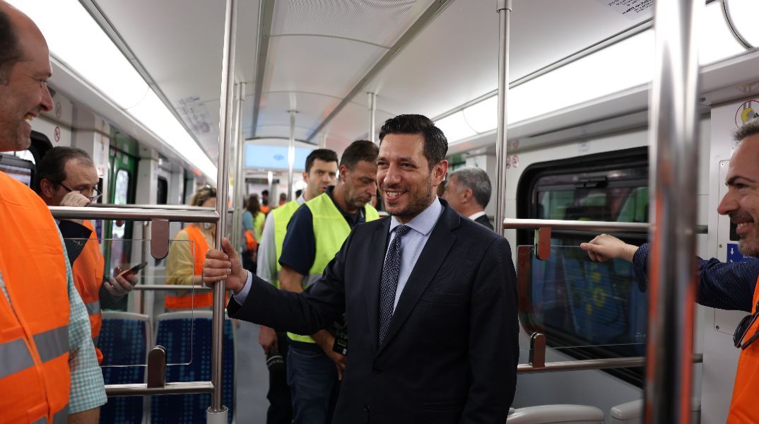 Κυρανάκης: Ολική ανακατασκευή για 14 ιστορικούς συρμούς της Γραμμής 1 - Σε δοκιμαστική λειτουργία ο πρώτος συρμός