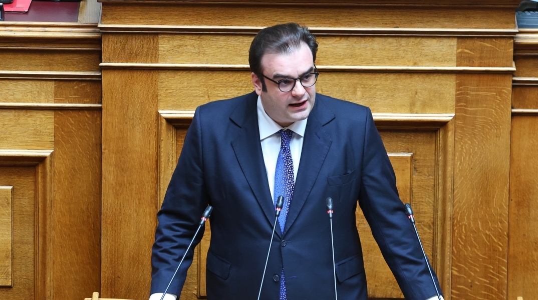 Πιερρακάκης για φορολογικό Ν/Σ: Διορθώνει αδικίες, στρεβλώσεις και μειώνει άδικα διοικητικά βάρη