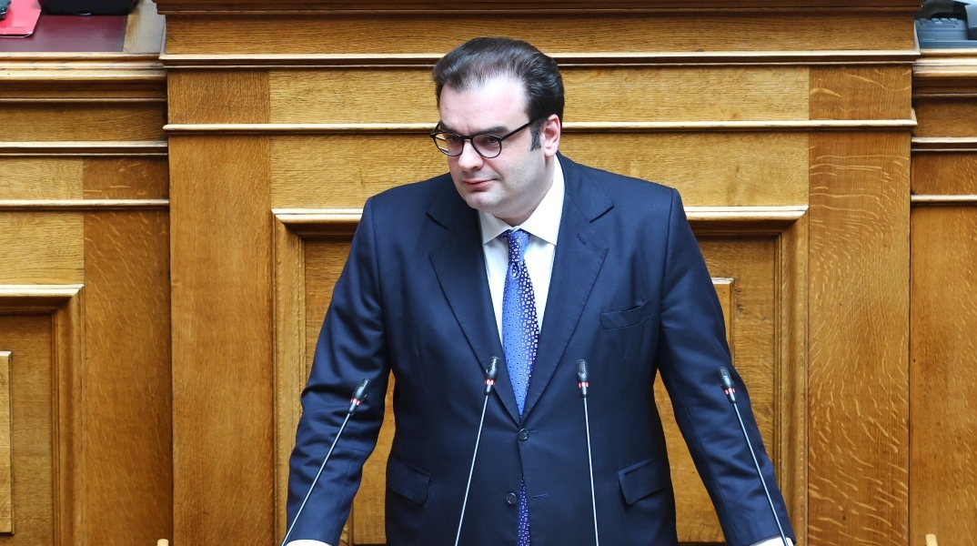 Πιερρακάκης προς Ανδρουλάκη: Ανταγωνίζεστε τον Τσίπρα για το ποιος θα γίνει πιο τοξικός