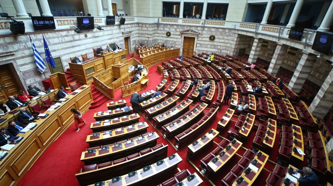 ΠΑΣΟΚ: Αίτημα για ακρόαση Τζαβέλλα και Δεμίρη στη Βουλή