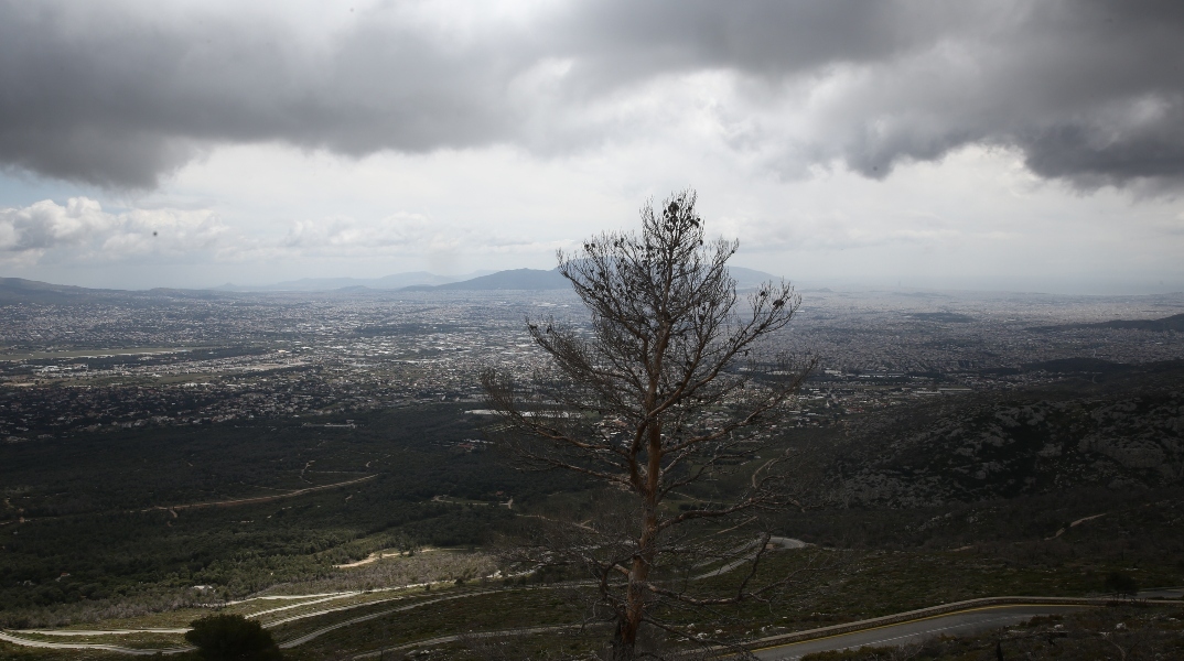 Καιρός αύριο: Βροχές και καταιγίδες σε Ιόνιο, βόρεια ηπειρωτικά και ΒΑ Αιγαίο