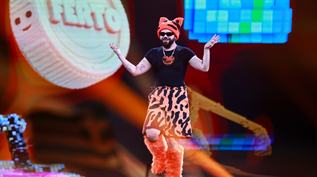 Τελικός Eurovision 2026: «Ελεύθερη πτώση» για τον Akyla, έπεσε στην 4η θέση με 6% πιθανότητα νίκης