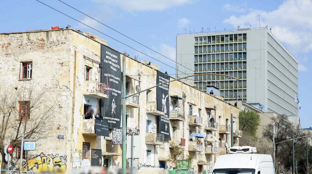Κόντρα στη Βουλή για τα Προσφυγικά της Αλεξάνδρας