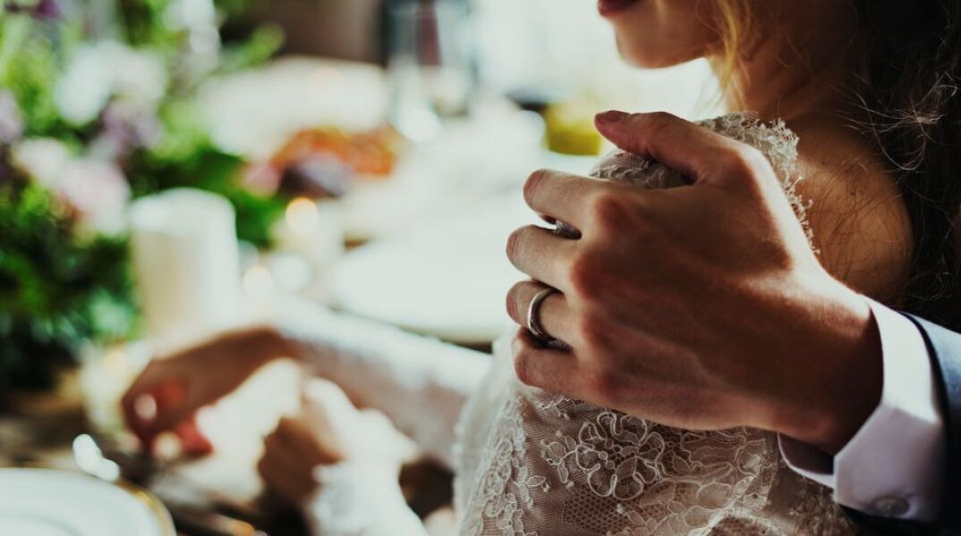 Καταγγελίες βιασμού στο Married at First Sight UK - Αποσύρθηκαν όλα τα επεισόδια από το Channel 4