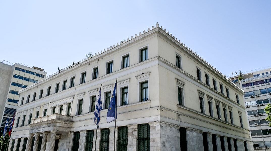 To Δημαρχείο της Αθήνας, στην Πλατεία Κοτζιά