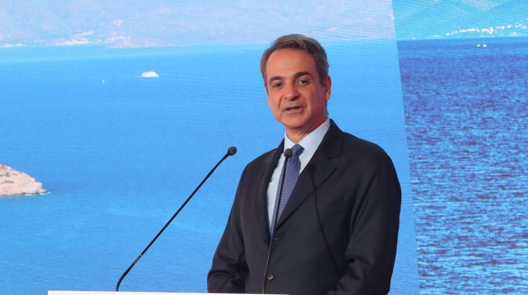 Ο Μητσοτάκης στα εγκαίνια της νέας γραμμής παραγωγής της Coca-Cola 3Ε στο Σχηματάρι