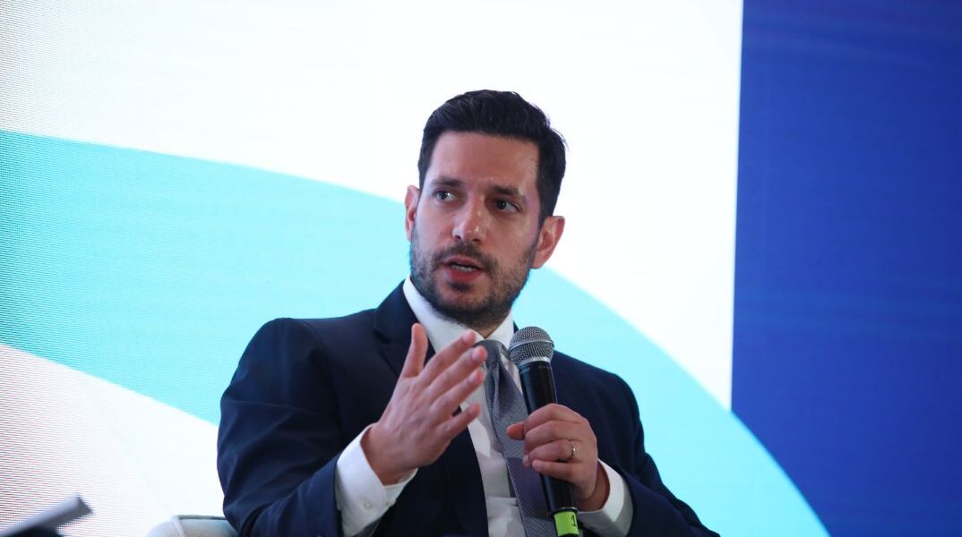 Κυρανάκης: «Ώρα η Ελλάδα να παράγει και να επισκευάζει δικά της τρένα»