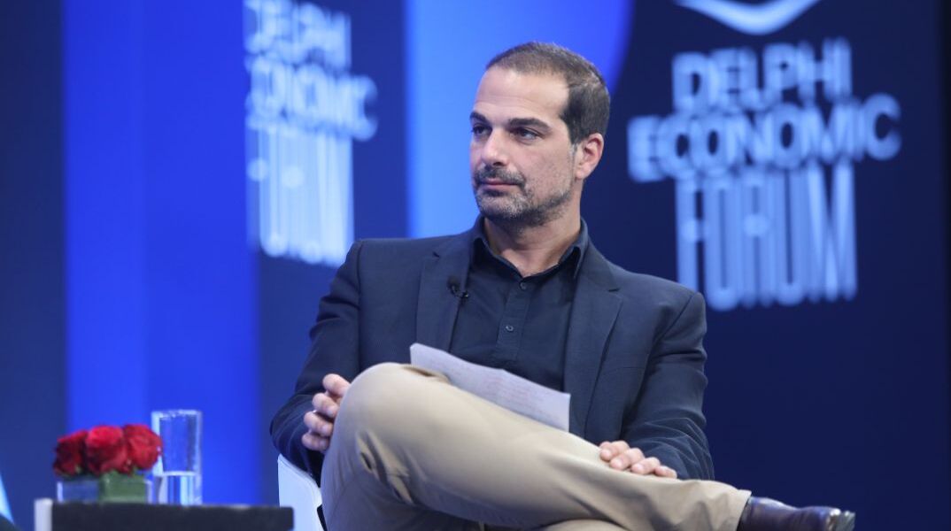 Σακελλαρίδης: «Να μην γίνουν οι αριστεροί, οπαδοί ενός αρχηγού»