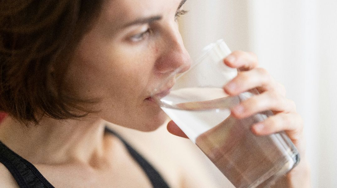 Ειδικοί προειδοποιούν: Ο καύσωνας εντείνει τον κίνδυνο αφυδάτωσης για χρήστες φαρμάκων αδυνατίσματος GLP-1