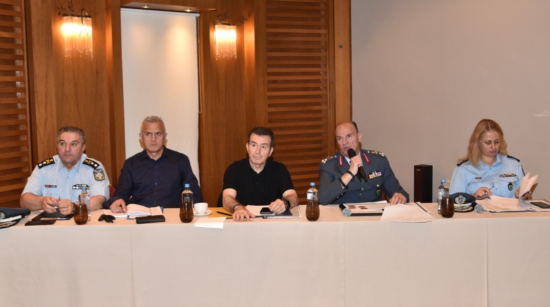 Χρυσοχοΐδης: Mε 200 αστυνομικούς ενισχύεται η Χαλκιδική για το καλοκαίρι	