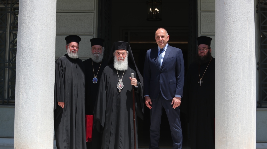 Γεραπετρίτης προς τον Πατριάρχη Ιεροσολύμων: Η Ελλάδα θα βρίσκεται στο πλευρό του Πατριαρχείου
