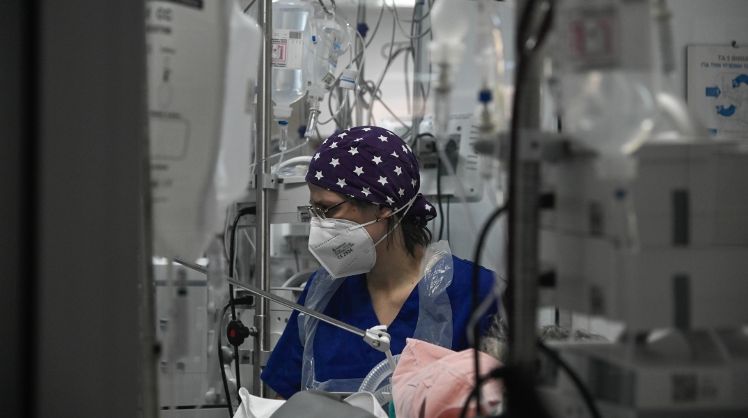 Υπουργείο Υγείας: Στις 3 ώρες και 40 λεπτά ο μέσος χρόνος αναμονής στα επείγοντα
