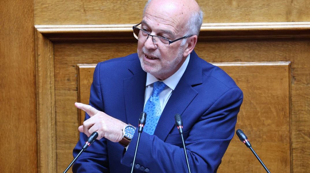 Φλωρίδης: ΠΑΣΟΚ και ΣΥΡΙΖΑ υπονομεύουν την Συνταγματική Αναθεώρηση 