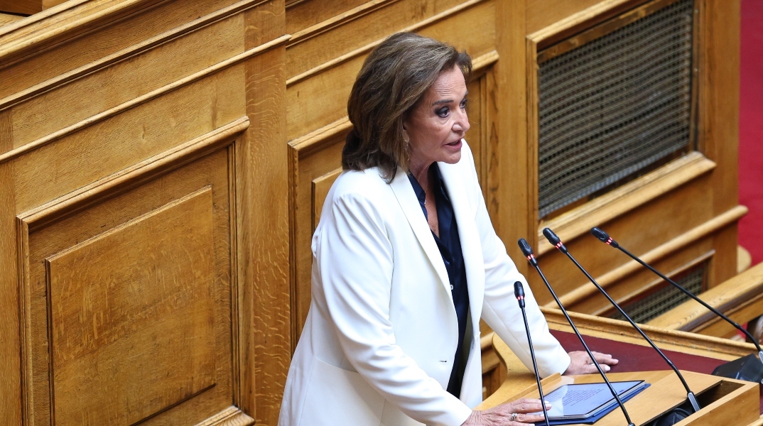 Μπακογιάννη: Η διαδικασία της αναθεώρησης του Συντάγματος δεν έχει ανάγκη την επαναστατική γυμναστική