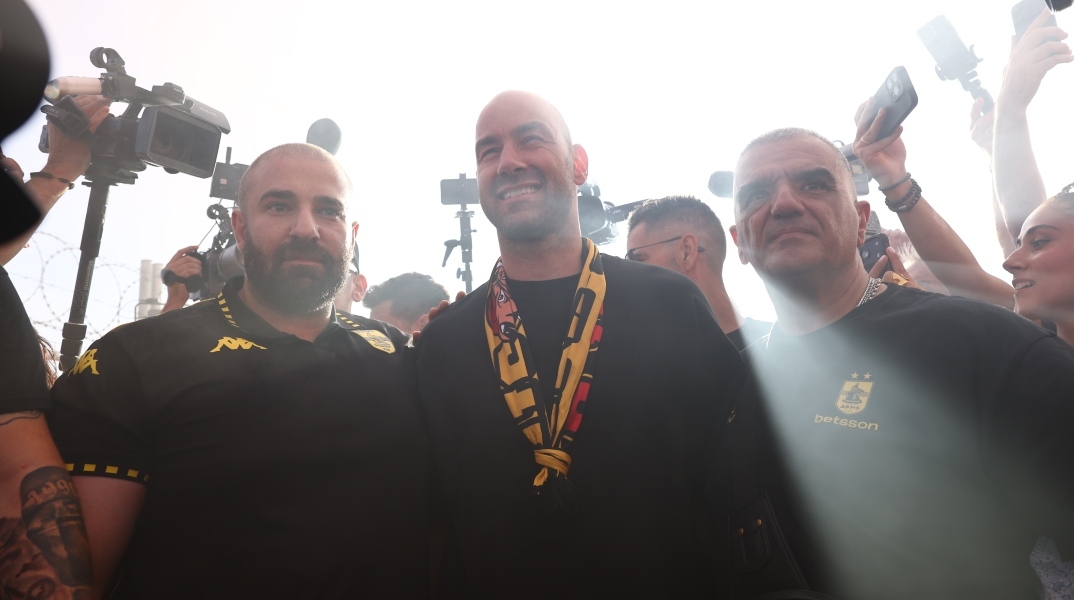 Παράνοια για τον Σπανούλη: Ο Kill-Bill «πνίγηκε» μέσα στην κιτρινόμαυρη λαοθάλασσα