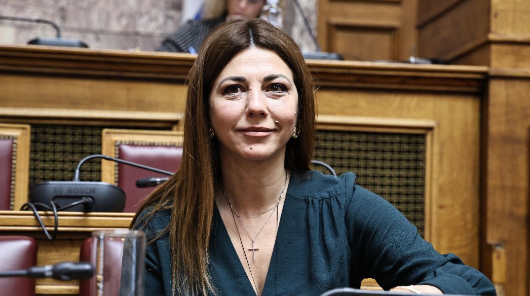 Ζαχαράκη: «Έχουμε ξεκινήσει ήδη τη συζήτηση για την κατάργηση των πανελληνίων» Ζαχαράκη: «Έχουμε ξεκινήσει ήδη τη συζήτηση για την κατάργηση των πανελληνίων»