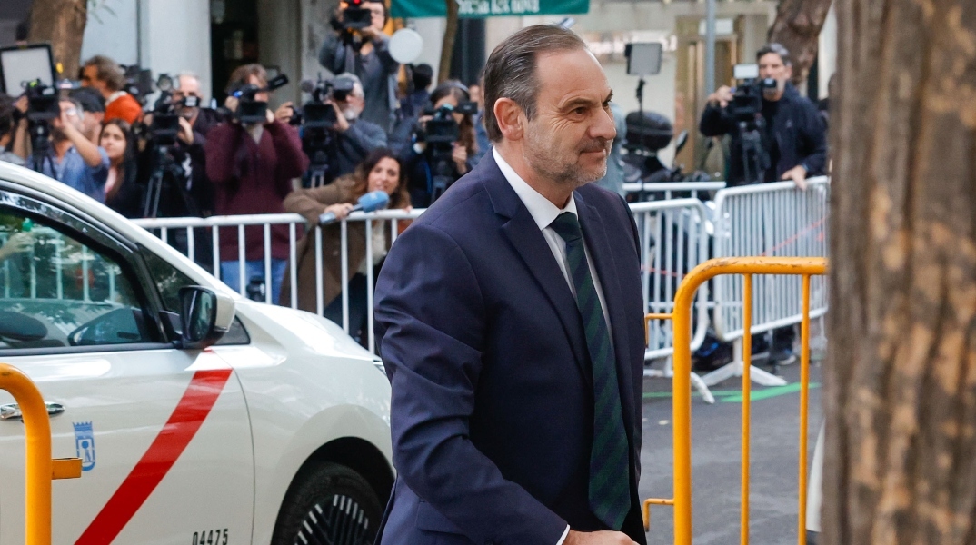 Ισπανία: Πρώην υπουργός της κυβέρνησης Σάντσεθ, καταδικάστηκε σε κάθειρξη 24 ετών για διαφθορά