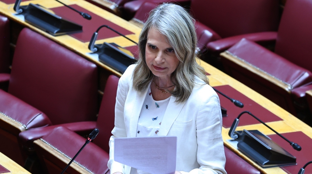 Μ. Αποστολάκη: Καλωσορίζουμε το υπουργείο Οικονομικών στην οδό της νόμιμης συμμόρφωσης