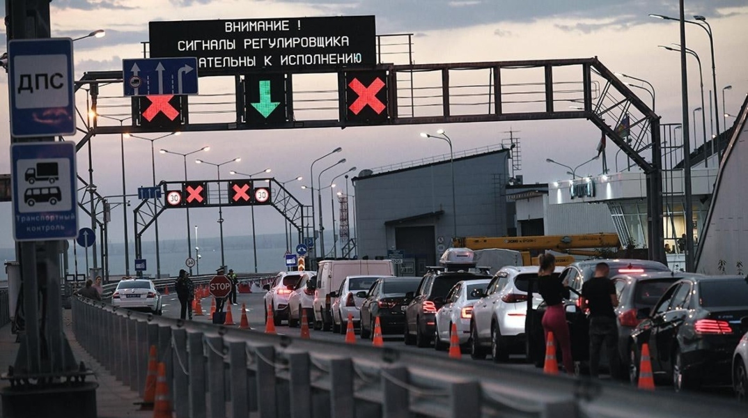 Σε κατάσταση έκτακτης ανάγκης η  Κριμαία - Το Κίεβο έπληξε ξανά εργοστάσιο χημικών στη Ρωσία