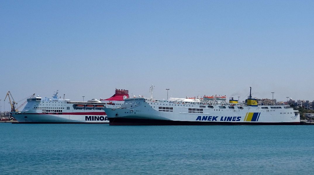 Στη Μήλο παραμένει το πλοίο «ΚΙΣΣΑΜΟΣ» – Σε εξέλιξη οι έλεγχοι για το blackout