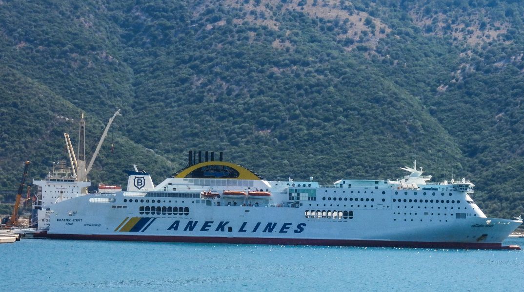 Προσάραξη του πλοίου «Κίσσαμος» με 1.246 επιβάτες κοντά στη Μήλο μετά από μπλακ άουτ