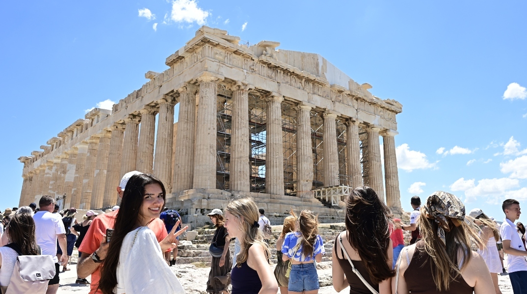 ΕΤΕ: Άντεξε ο ελληνικός τουρισμός, παρά την κρίση στη Μέση Ανατολή	