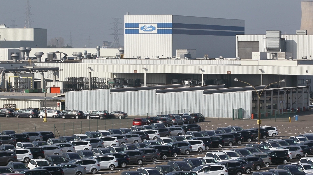 Το μετάνιωσε η Ford – Παίρνει πίσω 300 μηχανικούς που είχε απολύσει λόγω τεχνητής νοημοσύνης