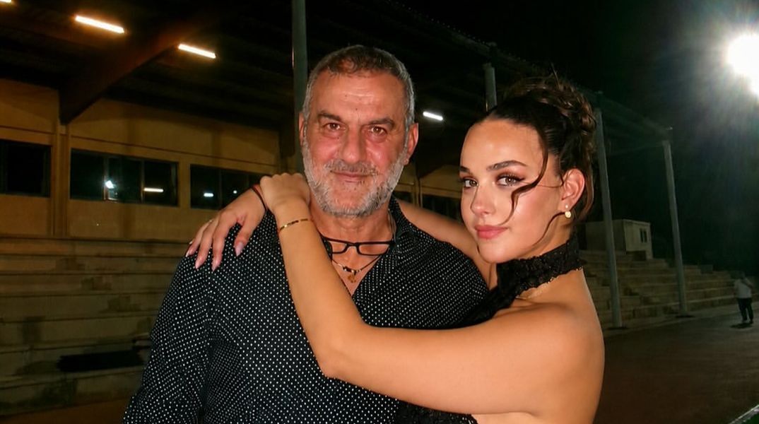 «Μαμά, σε ένιωθα δίπλα μου» - Η συγκινητική ανάρτηση της Βικτώριας Δέλλα για την αποφοίτησή της