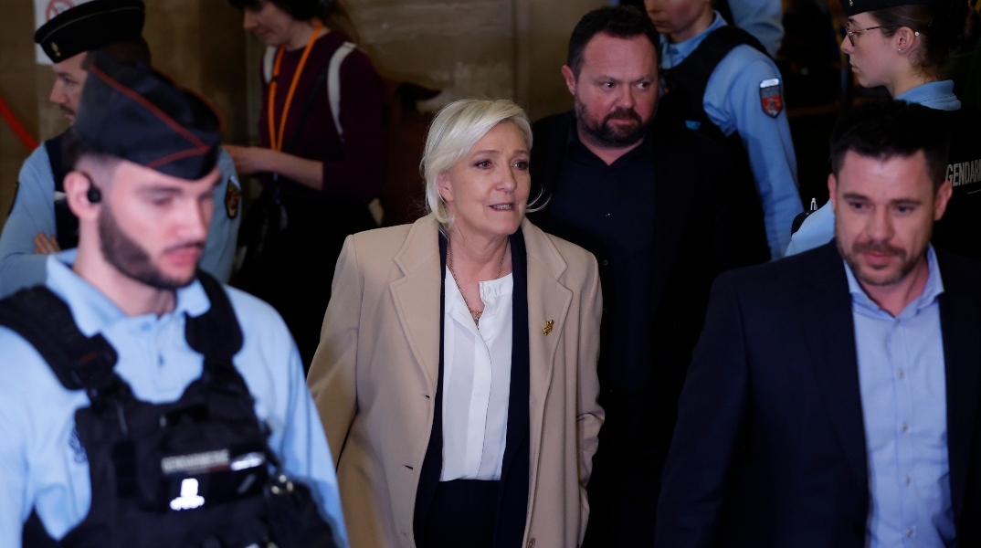 Απορρίφθηκε η έφεση της Μαρίν Λεπέν – Kαταδικάστηκε σε φυλάκιση τριών ετών, εκ των οποίων τα δύο με αναστολή