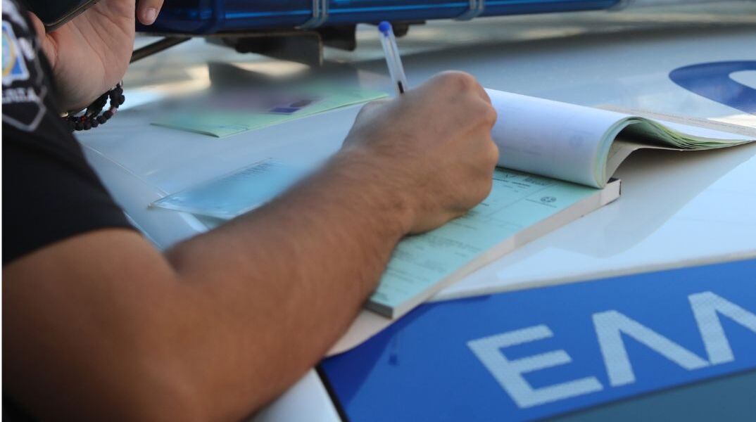 Κράνος: Πάνω από 95.000 παραβάσεις σε έναν χρόνο | Σχεδόν 1 εκατ. έλεγχοι