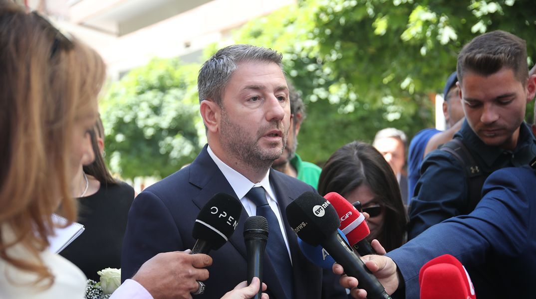 Ανδρουλάκης στην κηδεία της Βάγιας Νέστορα: «Καμία ανοχή στη βία, την τρομοκρατία και τον διχασμό»