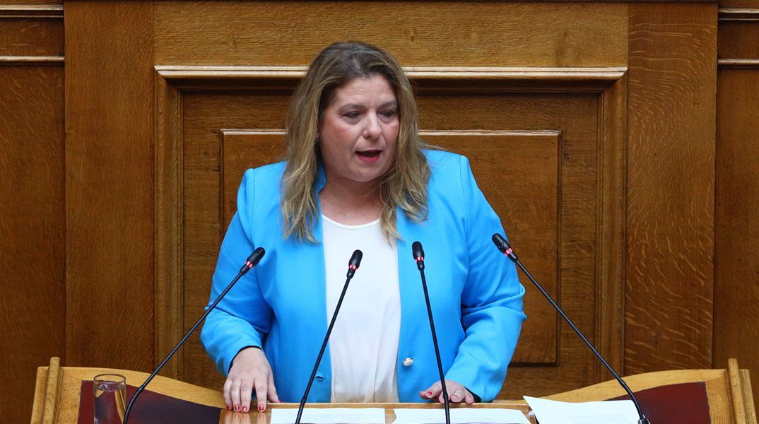 Συρεγγέλα για Κωνσταντοπούλου: Συνεχίζει ακάθεκτη την αντικοινοβουλευτική συμπεριφορά της