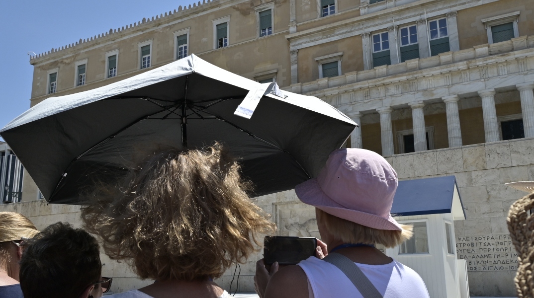 Αίθριος ο καιρός σήμερα με αρκετή ζέστη και τοπικές βροχές στα ηπειρωτικά
