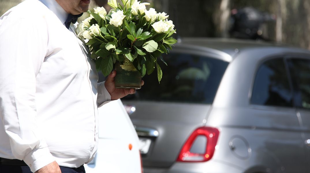 Λορέντζο Καριέρε: Ράγισε καρδιές ο γιος του στον επικήδειο – «Μου είχες υποσχεθεί ότι θα κακομάθεις τα εγγόνια σου»