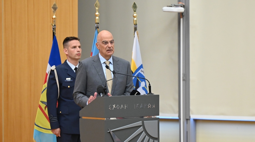 Δένδιας από τη Σχολή Ικάρων: Υπαρξιακή αναγκαιότητα οι τεχνολογικά ανεπτυγμένες Ένοπλες Δυνάμεις