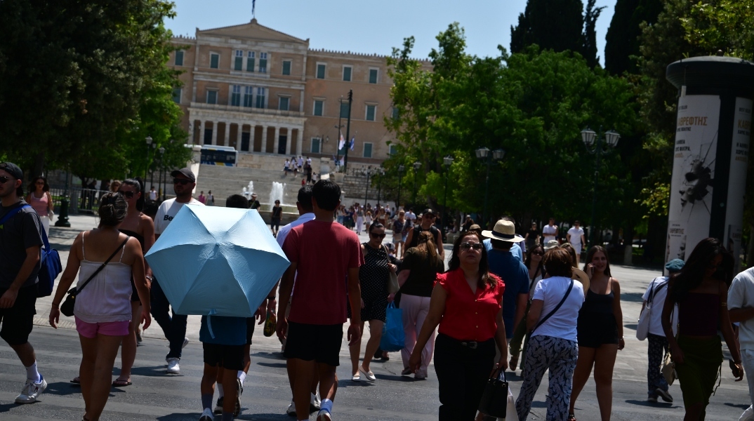 Καλλιάνος: Επικίνδυνο «κοκτέιλ» ζέστης και ενισχυμένων ανέμων την Τετάρτη - «Καμπανάκι» για 5 περιοχές