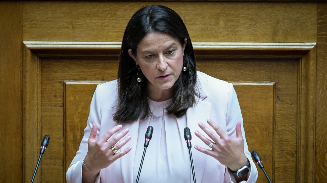 Κεραμέως για κατάργηση περικοπών συντάξεων χηρείας: Καταργούμε την πρόβλεψη του νόμου Τσίπρα-Κατρούγκαλο