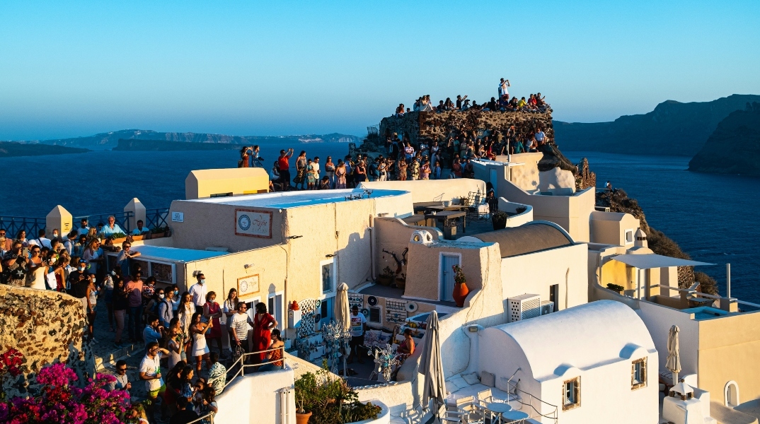 Παρέμβαση 15 βουλευτών της ΝΔ για αθέμιτες πρακτικές των online τουριστικών πρακτορείων